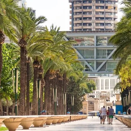 Apartmán Zurbaran Levante Centro *